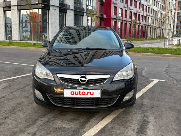 2011 Opel Astra J, чёрный - вид 1