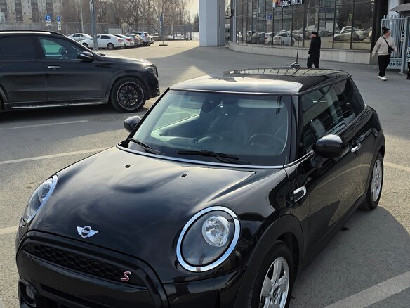 2020 Mini Hatch Cooper III (F55/F56) Рестайлинг, чёрный