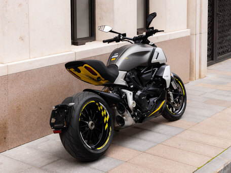 2020 Ducati Diavel 1260, серый, 1900000 рублей, вид 1