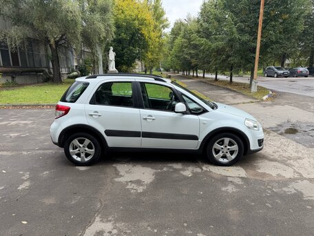2011 Suzuki SX4 I (Classic) Рестайлинг, белый, 960000 рублей, вид 4