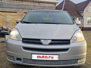 2003 Toyota Sienna II, серебристый, 1000000 рублей, вид 2