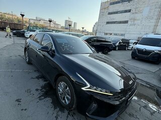 2021 Kia K5 III, чёрный, 2450000 рублей, вид 3
