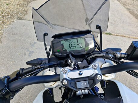 2021 BMW G 310 R, белый, 485000 рублей, вид 4