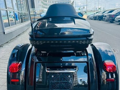 2018 Harley-Davidson Tri Glide, чёрный, 3750000 рублей, вид 4