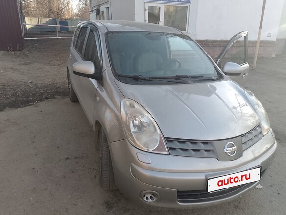 2008 Nissan Note I, серебристый, 470000 рублей