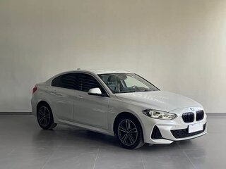 2022 BMW 1 серии 120i III (F52) Рестайлинг, белый, 1633000 рублей, вид 3