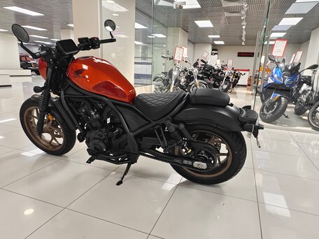2026 Honda CMX 1100 Rebel, оранжевый, 1480000 рублей, вид 2