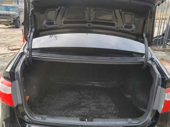 2014 Kia Rio 6-speed III, чёрный, 750000 рублей - вид 16