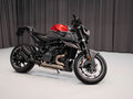 2022 KTM 1290 Super Duke R, красный