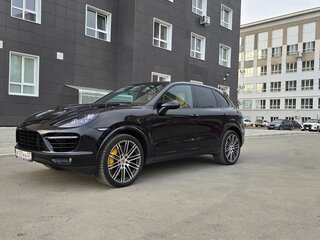 2012 Porsche Cayenne Turbo S II (958), чёрный, 3700000 рублей, вид 3