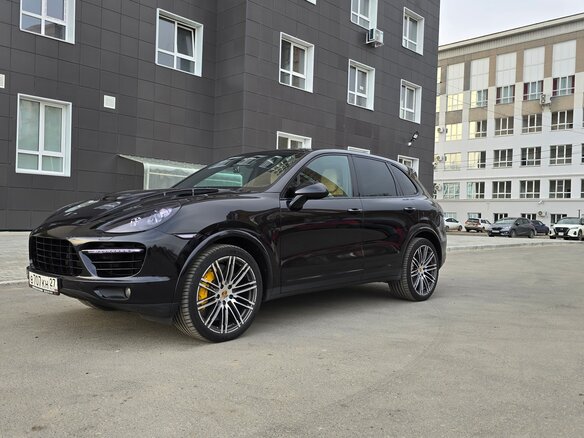 2012 Porsche Cayenne Turbo S II (958), чёрный, 3700000 рублей - вид 2