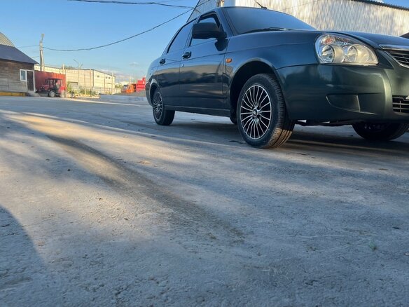 2012 Lada (ВАЗ) Priora I, зелёный, 350000 рублей - вид 2