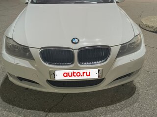 2010 BMW 3 серии 320i V (E90/E91/E92/E93) Рестайлинг, белый, 1040000 рублей, вид 3