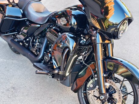 2023 Harley-Davidson Street Glide, чёрный, 2250000 рублей, вид 4