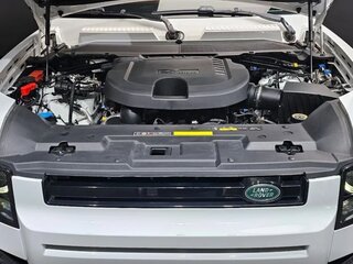 2023 Land Rover Defender 110 II, белый, 12727178 рублей, вид 5