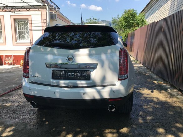 2014 Cadillac SRX II Рестайлинг, белый, 2100000 рублей - вид 3