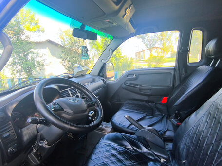 2013 Kia Bongo, синий, 1450000 рублей, вид 4