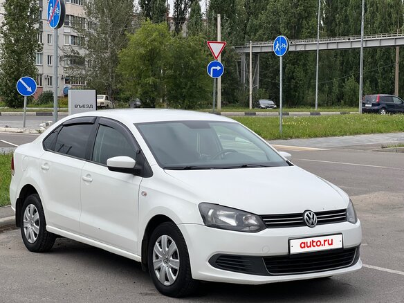 2013 Volkswagen Polo V, белый, 588000 рублей - вид 3