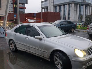 2004 Mercedes-Benz C-Класс 180 II (W203) Рестайлинг, серый, 1000000 рублей, вид 4