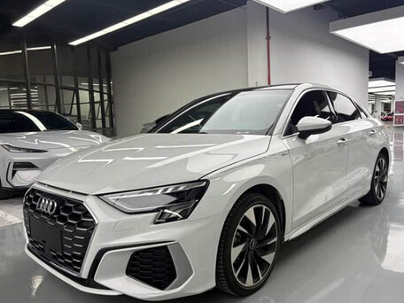2023 Audi A3 35 TFSI Long IV (8Y), белый, 1745000 рублей, вид 1