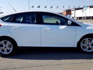 2011 Ford Focus III, белый, 1100000 рублей, вид 4