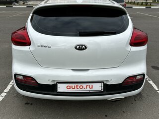 2017 Kia Ceed II Рестайлинг, белый, 1120000 рублей, вид 4