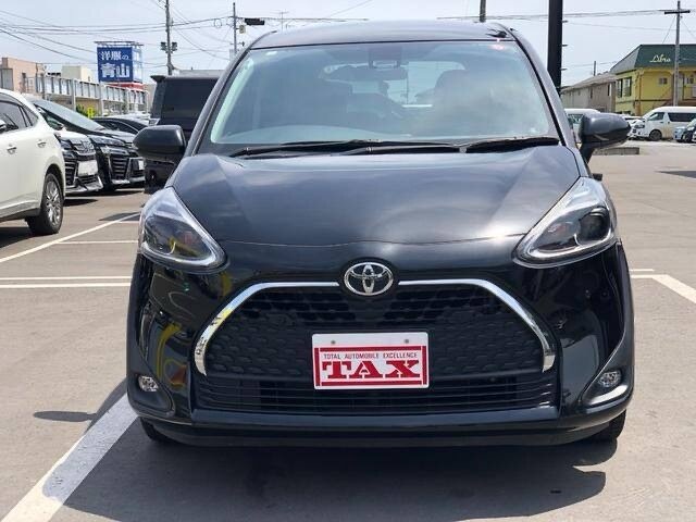 Открыть фотографии: Toyota Sienta II Рестайлинг