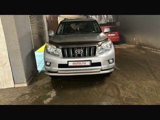 2011 Toyota Land Cruiser Prado 150 Series, серебристый, 3000000 рублей, вид 3
