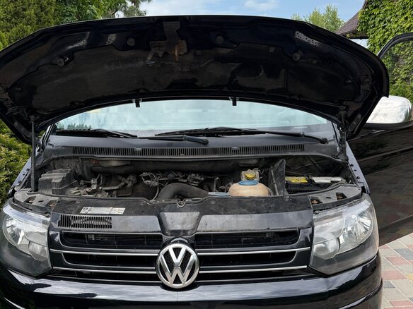 2011 Volkswagen Multivan T5 Рестайлинг, чёрный, 1960000 рублей - вид 1