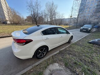 2018 Kia Cerato III Рестайлинг (Classic), белый, 1650000 рублей, вид 3