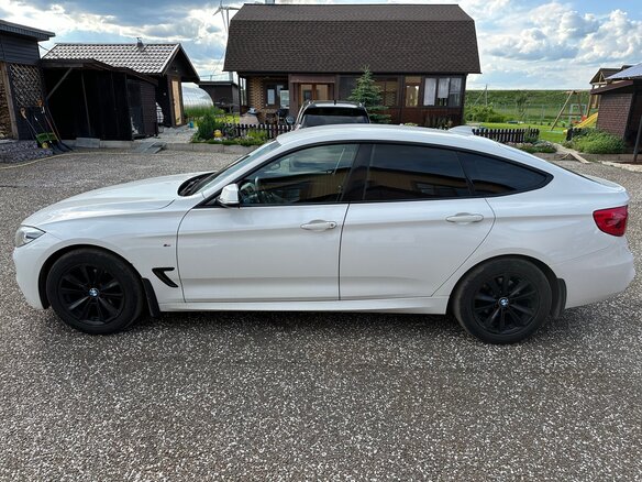 2018 BMW 3 серии Gran Turismo 320d xDrive VI (F3x) Рестайлинг, белый, 2500000 рублей - вид 3