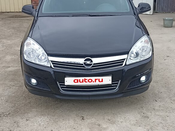 2010 Opel Astra H Рестайлинг, чёрный, 653000 рублей - вид 2