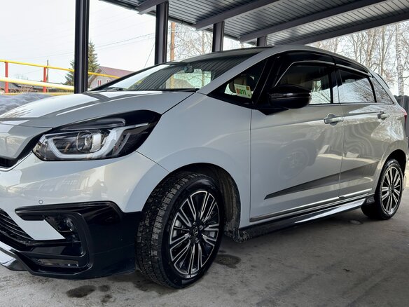 2020 Honda Fit Crosstar IV, белый, 1950000 рублей - вид 1