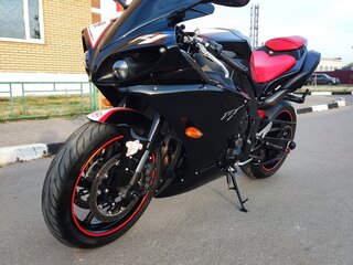2011 Yamaha YZF-R1, чёрный, 1100000 рублей, вид 3