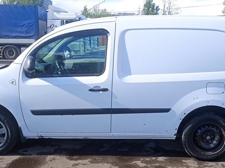 2013 Renault Kangoo, белый, 740000 рублей, вид 3
