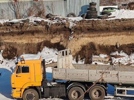 2011 КамАЗ 65116, оранжевый, 2800000 рублей, вид 1