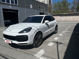 2018 Porsche Cayenne Turbo III, белый, 8400000 рублей, вид 3