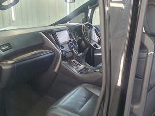 2018 Toyota Alphard III Рестайлинг, чёрный, 4700000 рублей, вид 4