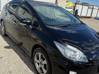 2011 Toyota Prius III (XW30), чёрный, 950000 рублей, вид 1