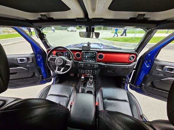 2018 Jeep Wrangler IV (JL), синий, 3499000 рублей - вид 21