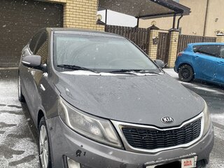 2014 Kia Rio 4-speed III, серый, 885000 рублей, вид 2