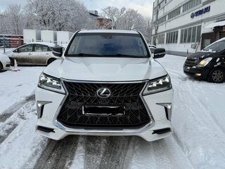 2016 Lexus LX 570 III Рестайлинг 2, белый, 7000000 рублей, вид 3