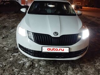2018 Skoda Octavia III (A7) Рестайлинг, белый, 1287000 рублей, вид 4