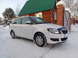 2010 Skoda Fabia II Рестайлинг, белый, 500000 рублей, вид 3