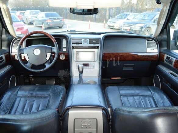 2004 Lincoln Navigator 6-speed II, чёрный - вид 5