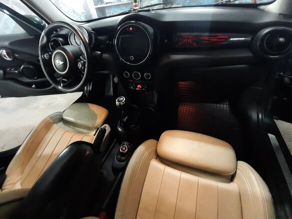 2018 Mini Hatch Cooper III (F55/F56) Рестайлинг, зелёный, 1197768 рублей - вид 12