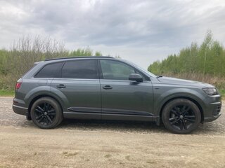 2015 Audi Q7 II (4M), серый, 3550000 рублей, вид 3