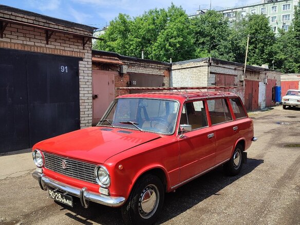 1977 Lada (ВАЗ) 2102, красный - вид 6