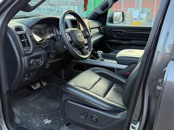 2024 Ram 1500 Quad Cab eTorque V, серый, 10590000 рублей - вид 7