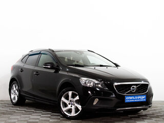 Volvo V40 II